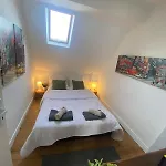 Maison De A 30 M De La *
