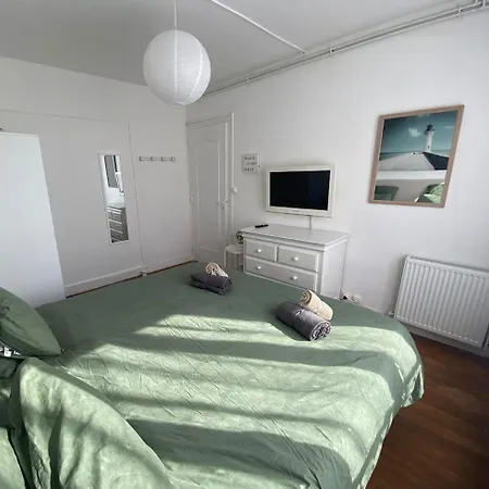 Maison De A 30 M De La Holiday home
