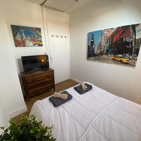 Maison De A 30 M De La *