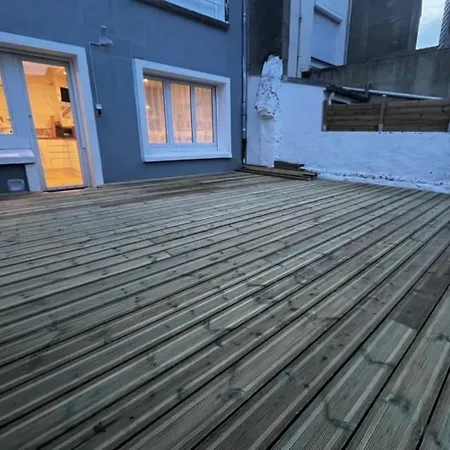 Maison De A 30 M De La