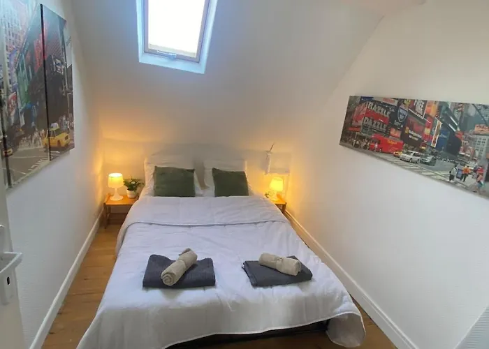 Maison De A 30 M De La *