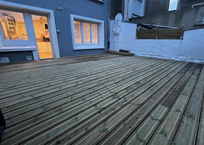 Maison De à 30 M De La